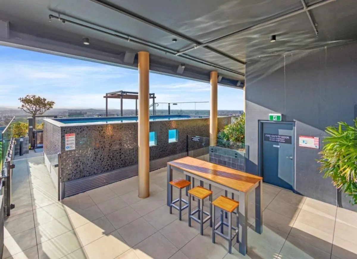Daire Central Spacious 2B2B With Free Parking And Rooftop Pool Brisbane